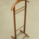 820 3391 VALET STAND